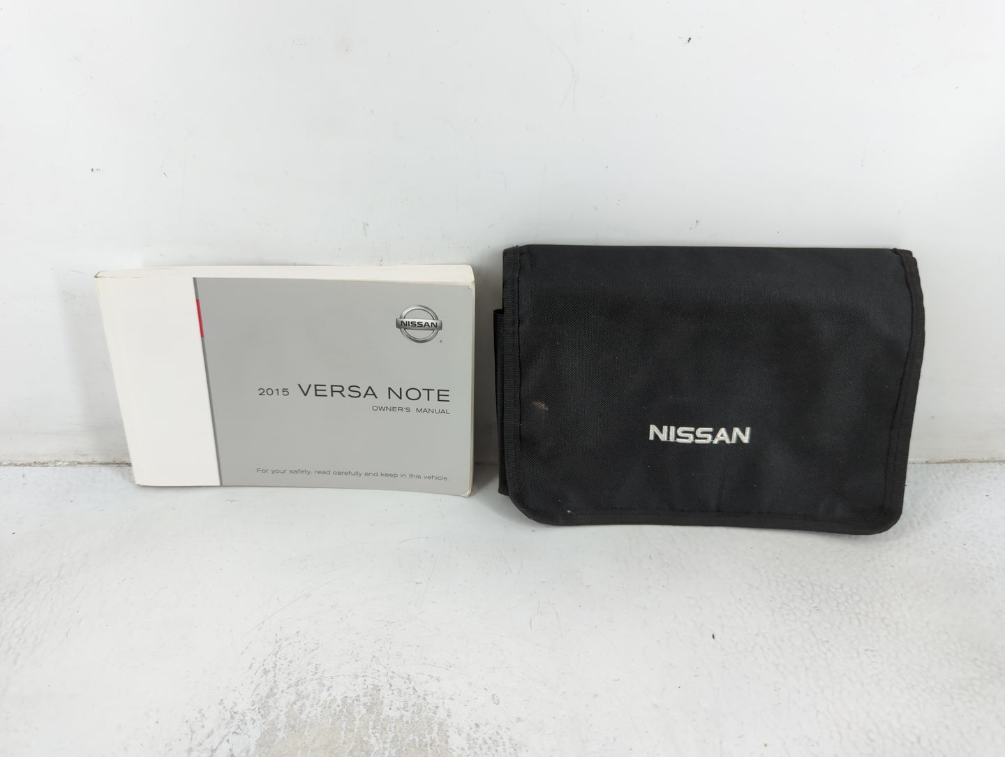 2015 Nissan Versa Owners Manual Book Guide P/N:OM15EM OE12U1 15E12-D OEM Used Auto Parts - Oemusedautoparts1.com
