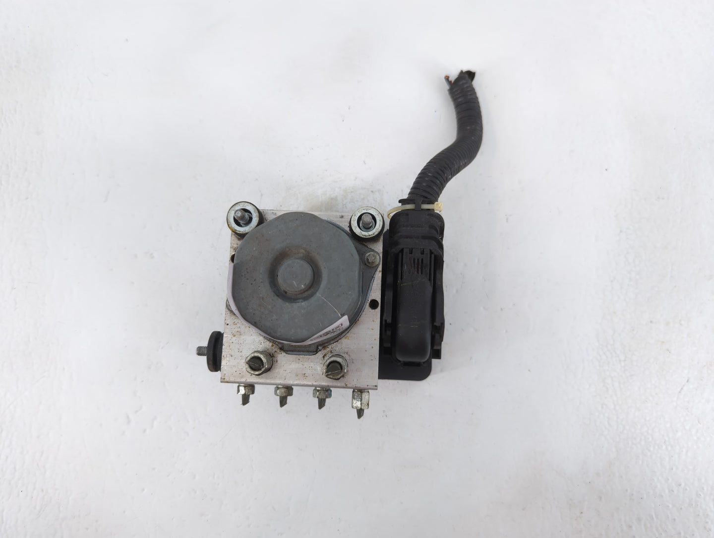 2015-2019 Nissan Versa ABS Pump Control Module Replacement P/N:269 661 47660 9KL0A Fits Fits 2015 2016 2017 2018 2019 OEM Us