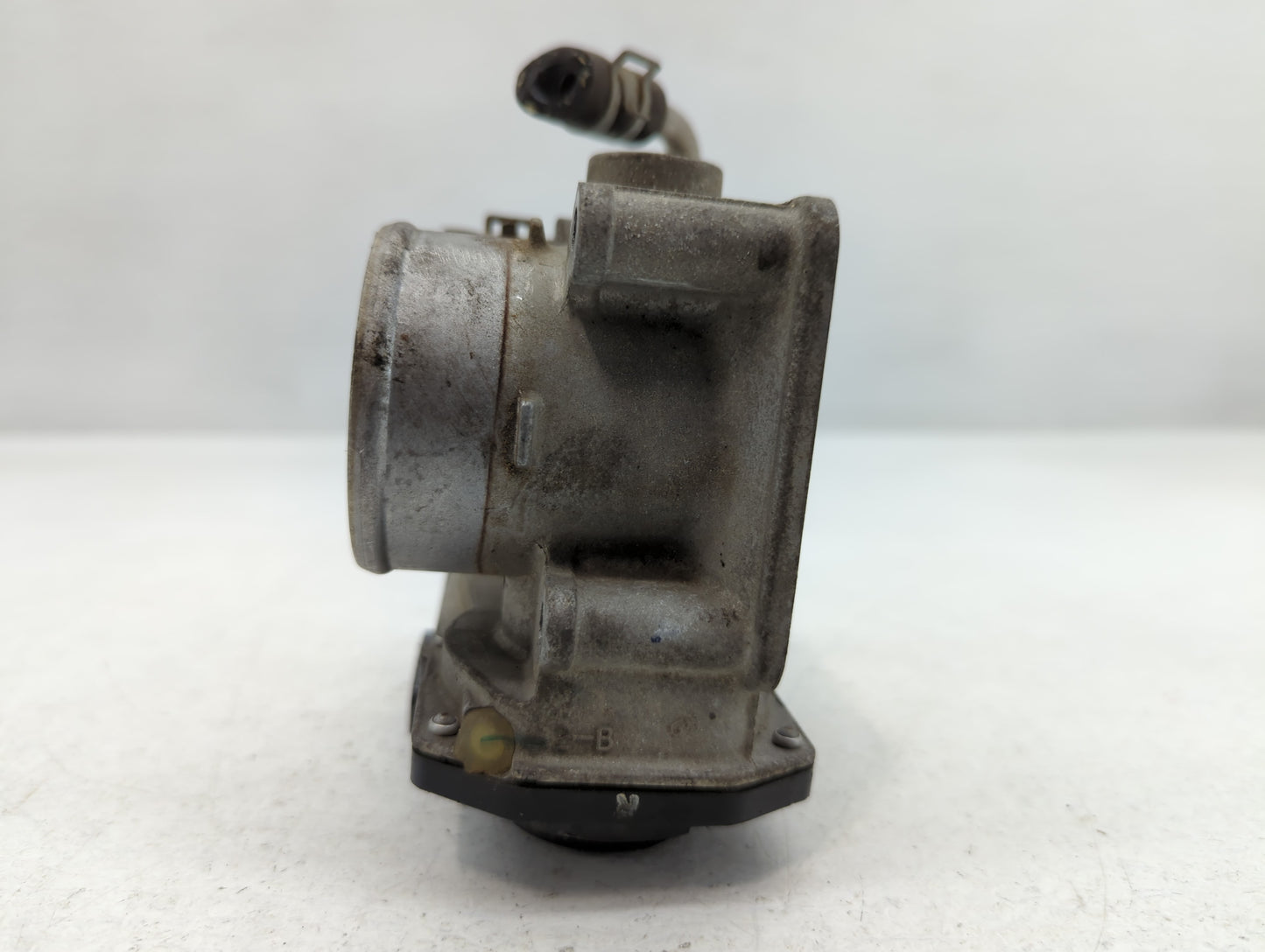 2012-2019 Nissan Versa Throttle Body P/N:3AA50-02 E Fits Fits 2012 2013 2014 2015 2016 2017 2018 2019 OEM Used Auto Parts - 