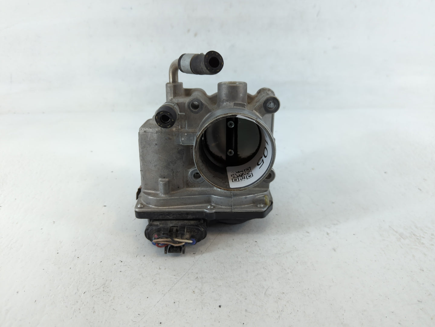 2012-2019 Nissan Versa Throttle Body P/N:3AA50-02 E Fits Fits 2012 2013 2014 2015 2016 2017 2018 2019 OEM Used Auto Parts - 