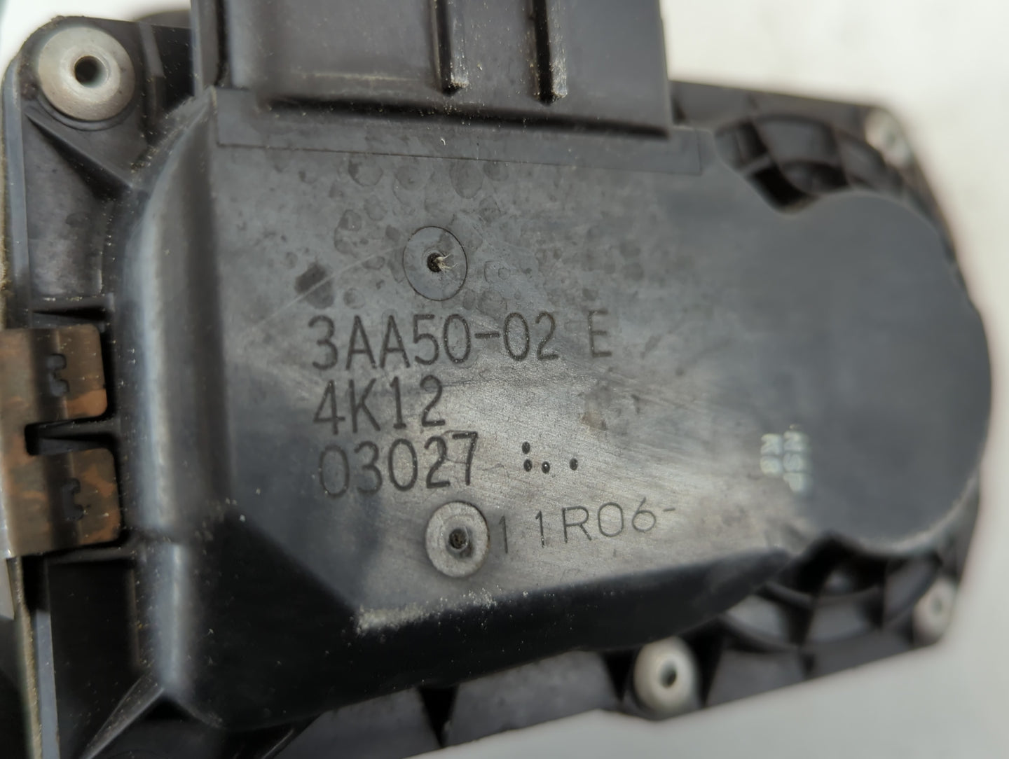 2012-2019 Nissan Versa Throttle Body P/N:3AA50-02 E Fits Fits 2012 2013 2014 2015 2016 2017 2018 2019 OEM Used Auto Parts - 