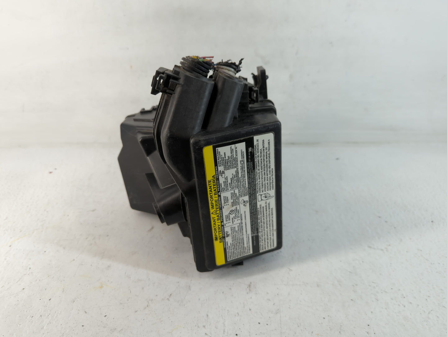 2013-2019 Nissan Versa Fusebox Fuse Box Panel Relay Module P/N:284B8 1HA0C Fits Fits 2013 2014 2015 2016 2017 2018 2019 OEM 