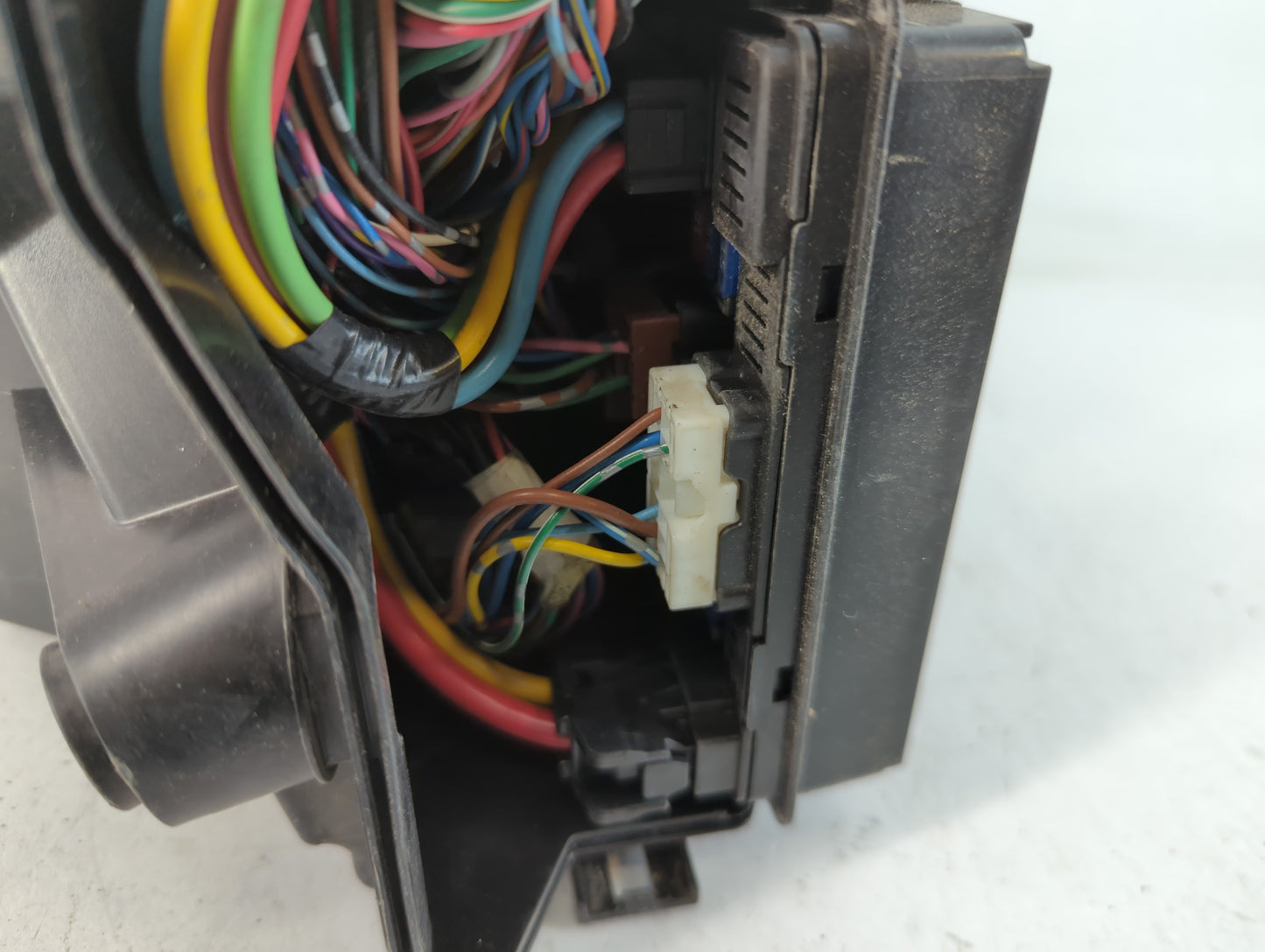2013-2019 Nissan Versa Fusebox Fuse Box Panel Relay Module P/N:284B8 1HA0C Fits Fits 2013 2014 2015 2016 2017 2018 2019 OEM 