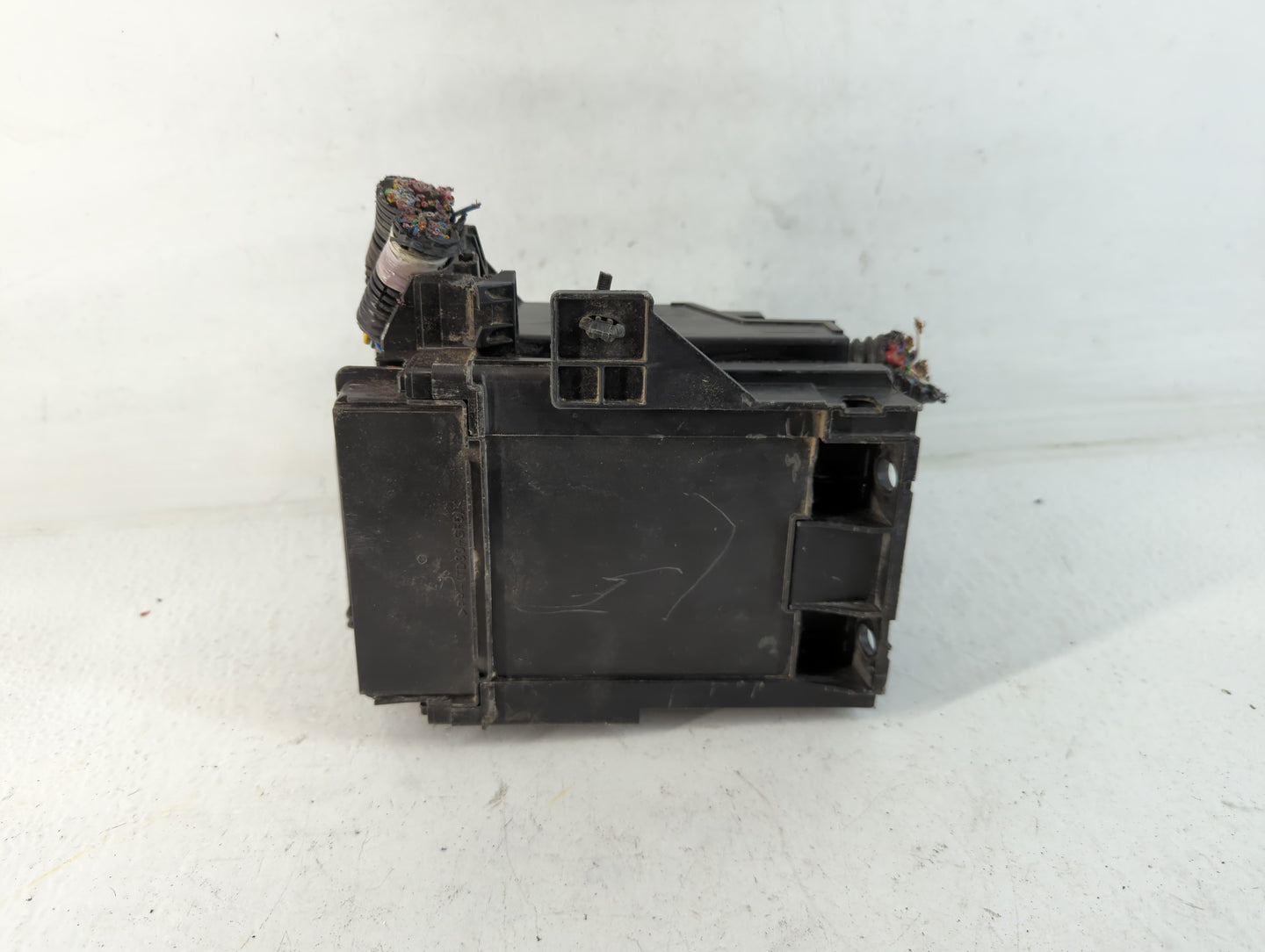 2013-2019 Nissan Versa Fusebox Fuse Box Panel Relay Module P/N:284B8 1HA0C Fits Fits 2013 2014 2015 2016 2017 2018 2019 OEM 
