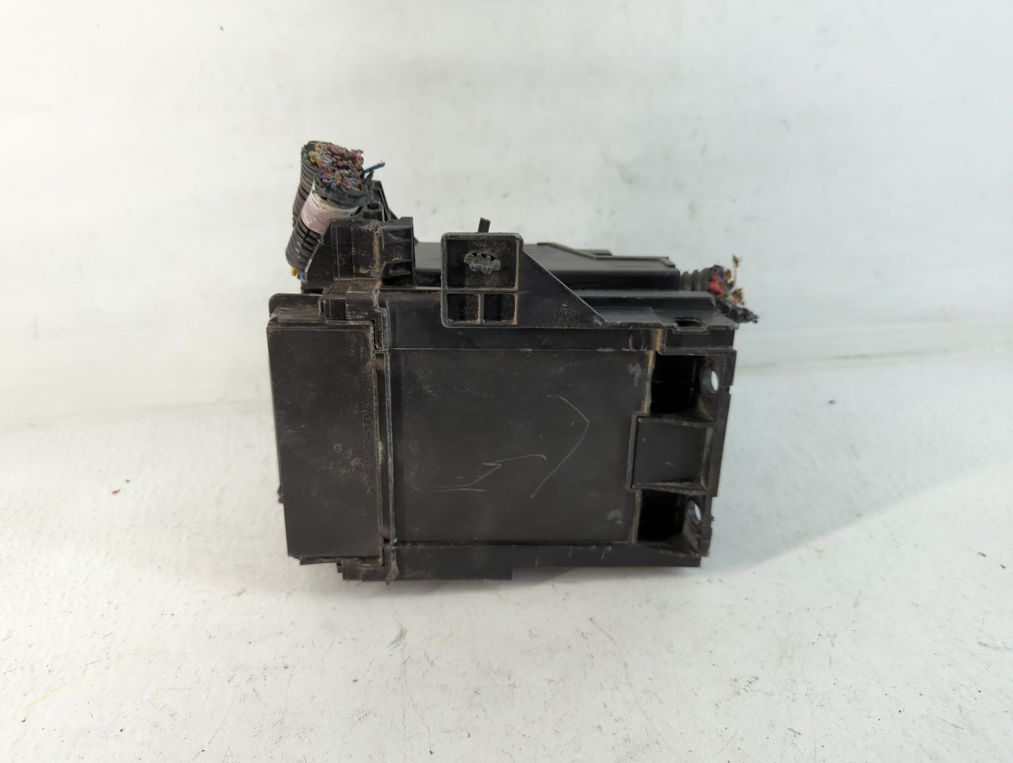 2013-2019 Nissan Versa Fusebox Fuse Box Panel Relay Module P/N:284B8 1HA0C Fits Fits 2013 2014 2015 2016 2017 2018 2019 OEM 