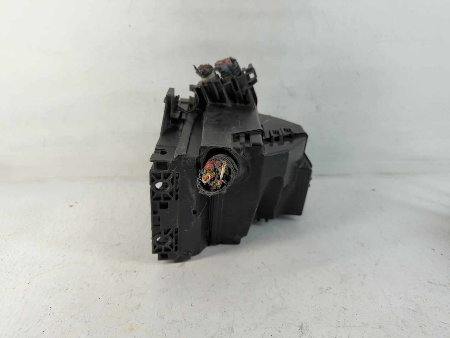 2013-2019 Nissan Versa Fusebox Fuse Box Panel Relay Module P/N:284B8 1HA0C Fits Fits 2013 2014 2015 2016 2017 2018 2019 OEM 