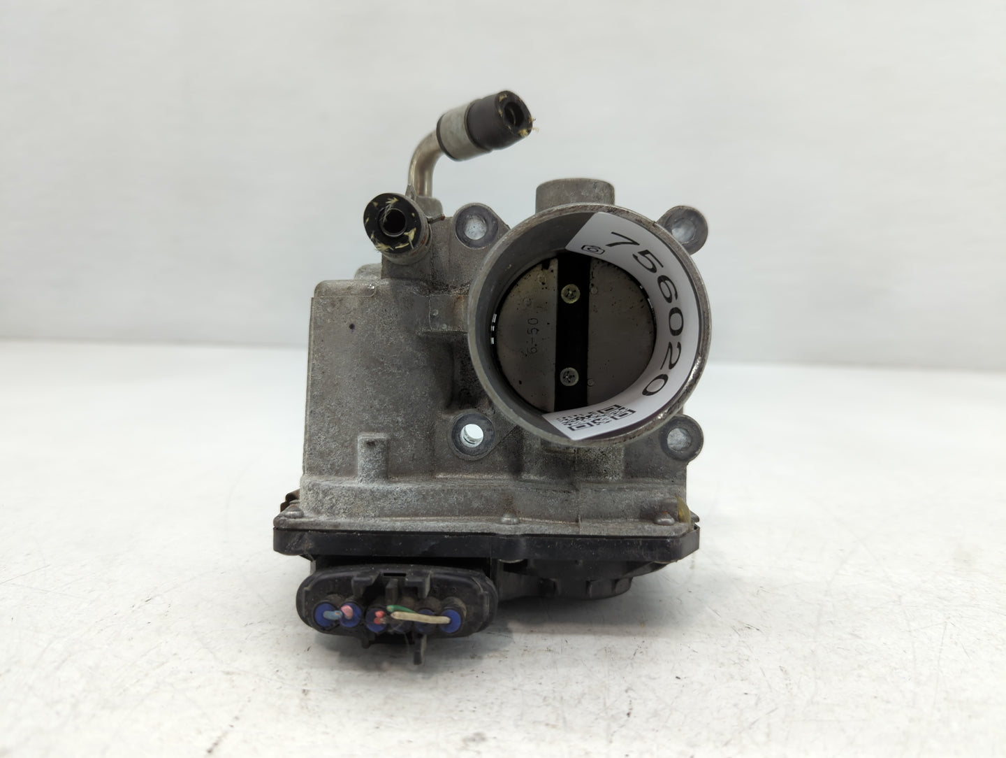 2012-2019 Nissan Versa Throttle Body P/N:3AA50-02 E Fits Fits 2012 2013 2014 2015 2016 2017 2018 2019 OEM Used Auto Parts - 