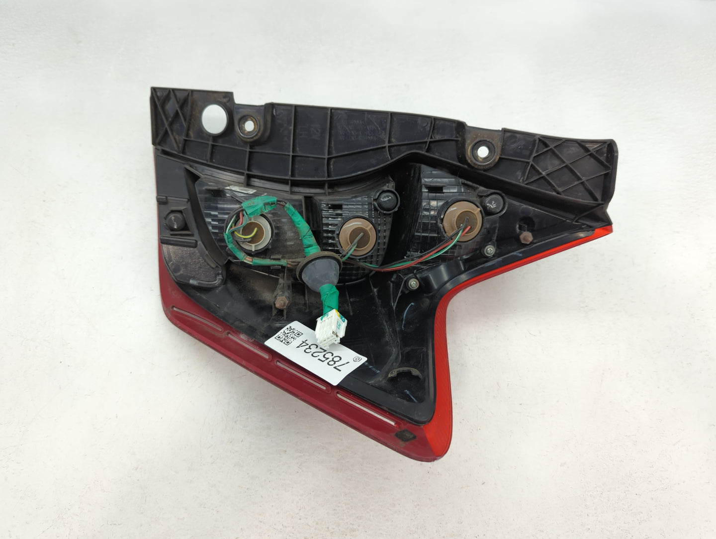 2014-2019 Nissan Versa Tail Light Assembly Driver Left OEM P/N:265553WC0A Fits Fits 2014 2015 2016 2017 2018 2019 OEM Used A