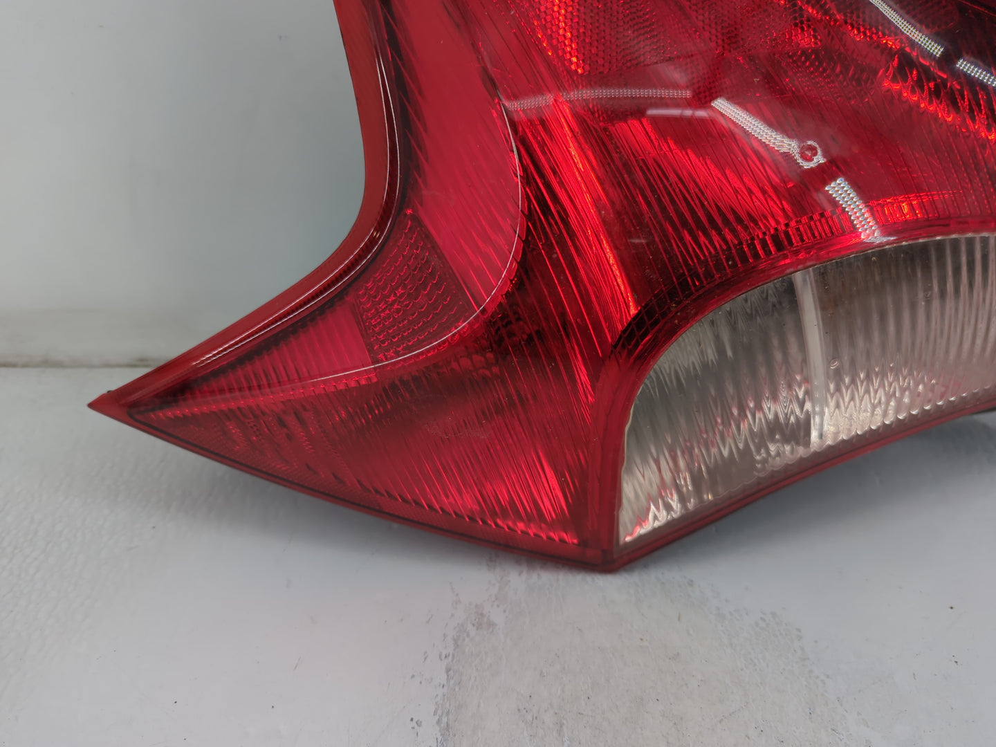 2014-2019 Nissan Versa Tail Light Assembly Passenger Right OEM P/N:265503WC0A Fits Fits 2014 2015 2016 2017 2018 2019 OEM Us
