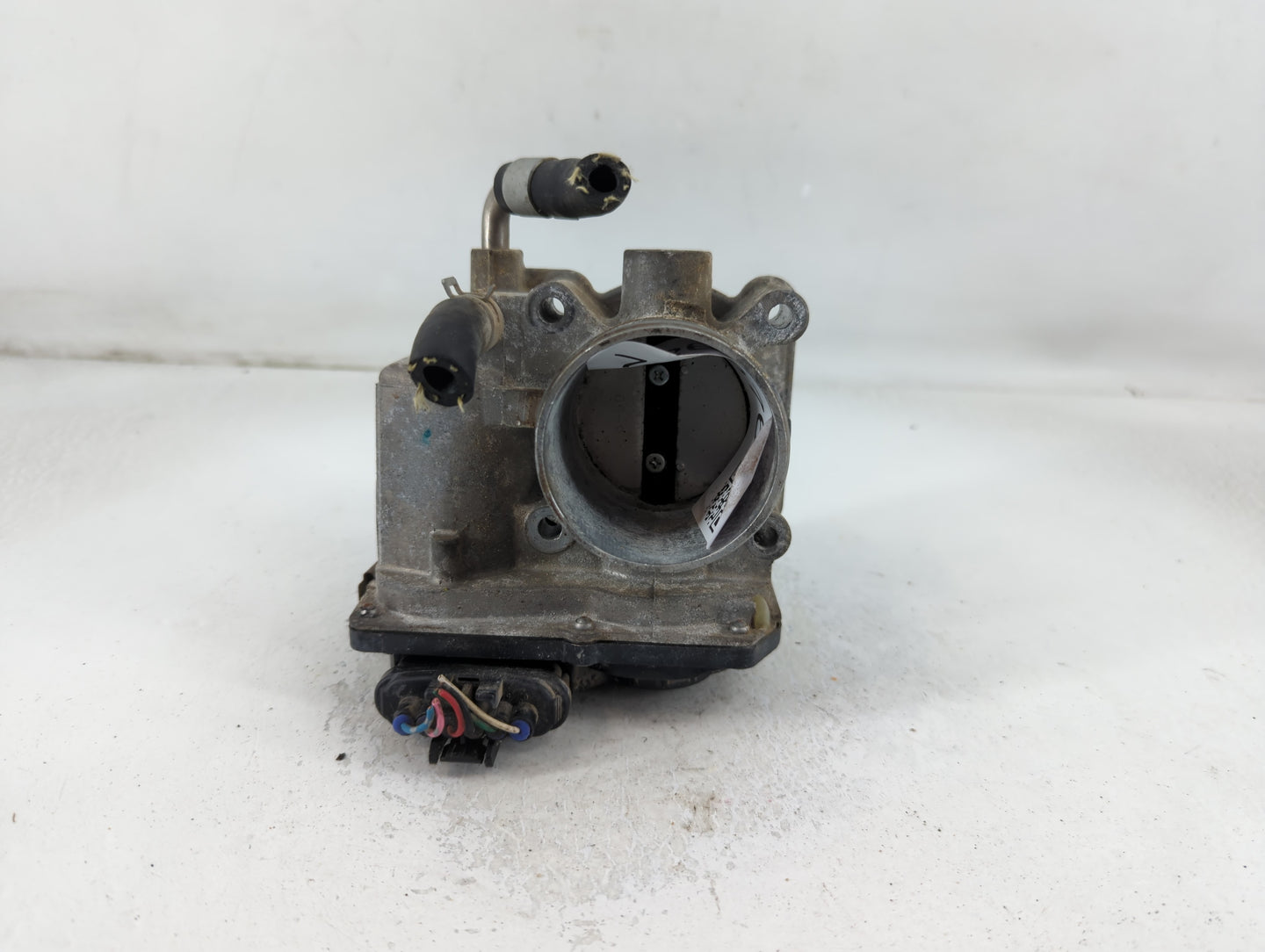 2012-2019 Nissan Versa Throttle Body P/N:3AA50-02 E Fits Fits 2012 2013 2014 2015 2016 2017 2018 2019 OEM Used Auto Parts - 