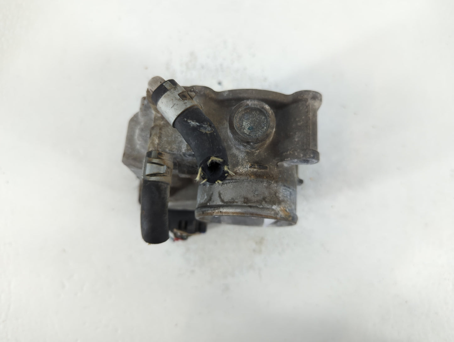 2012-2019 Nissan Versa Throttle Body P/N:3AA50-02 E Fits Fits 2012 2013 2014 2015 2016 2017 2018 2019 OEM Used Auto Parts - 