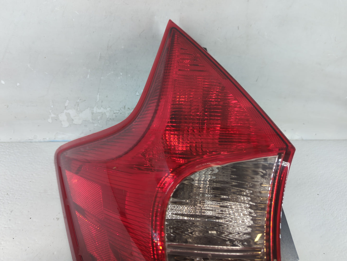 2014-2019 Nissan Versa Tail Light Assembly Driver Left OEM P/N:265553WC0A Fits Fits 2014 2015 2016 2017 2018 2019 OEM Used A