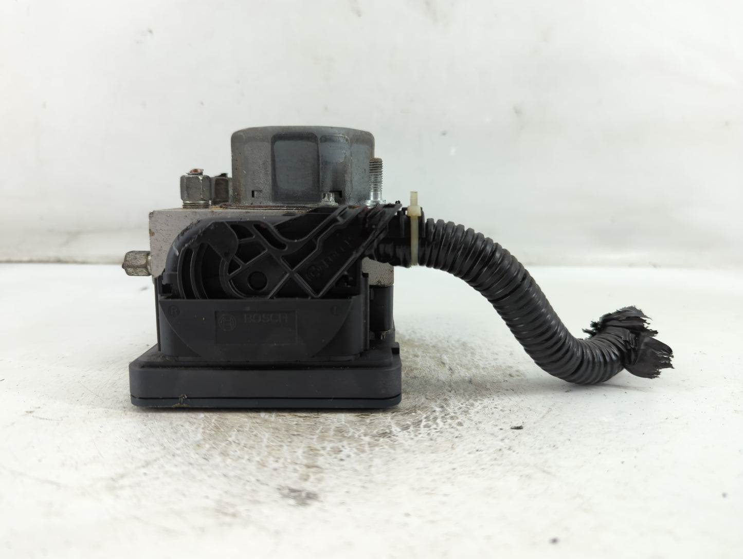 2015-2019 Nissan Versa ABS Pump Control Module Replacement P/N:47660 9KK0A Fits Fits 2015 2016 2017 2018 2019 OEM Used Auto 