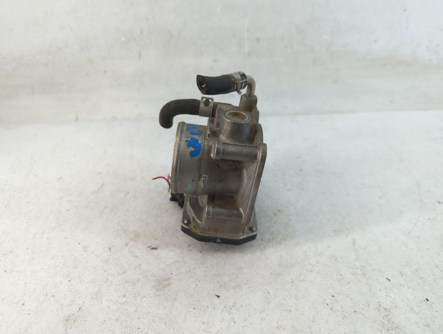 2012-2019 Nissan Versa Throttle Body P/N:3AA50-02 E Fits Fits 2012 2013 2014 2015 2016 2017 2018 2019 OEM Used Auto Parts - 