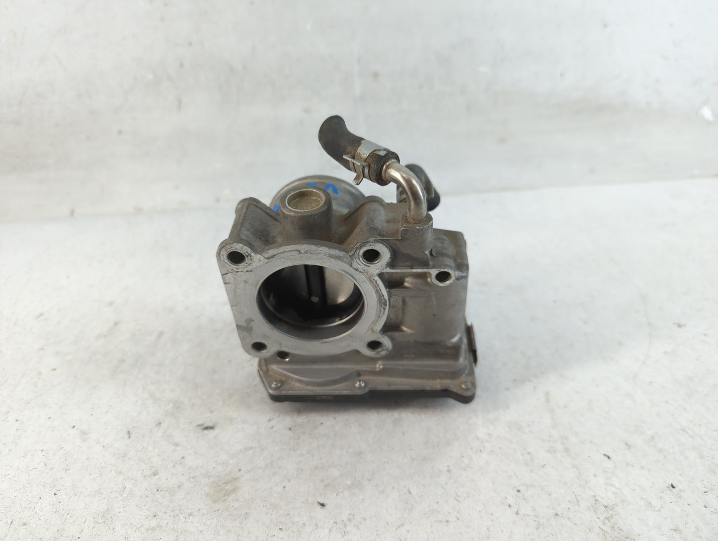 2012-2019 Nissan Versa Throttle Body P/N:3AA50-02 E Fits Fits 2012 2013 2014 2015 2016 2017 2018 2019 OEM Used Auto Parts - 