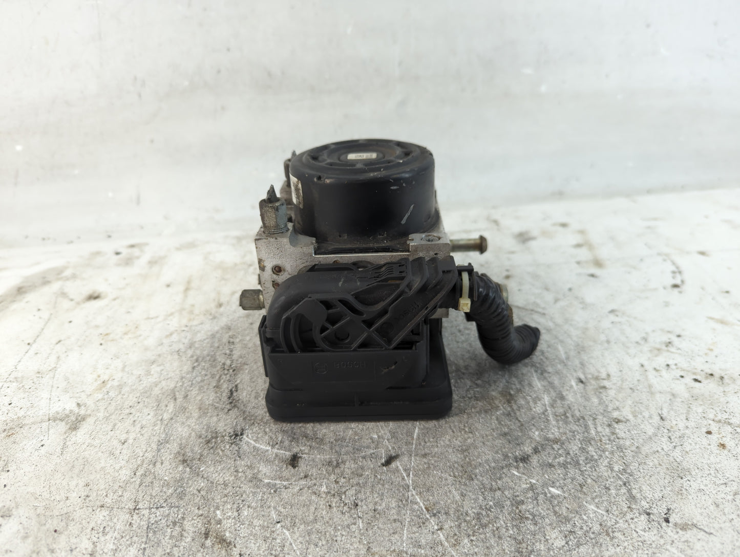 2014-2019 Nissan Versa ABS Pump Control Module Replacement P/N:47660 3WC0B Fits Fits 2014 2015 2016 2017 2018 2019 OEM Used 