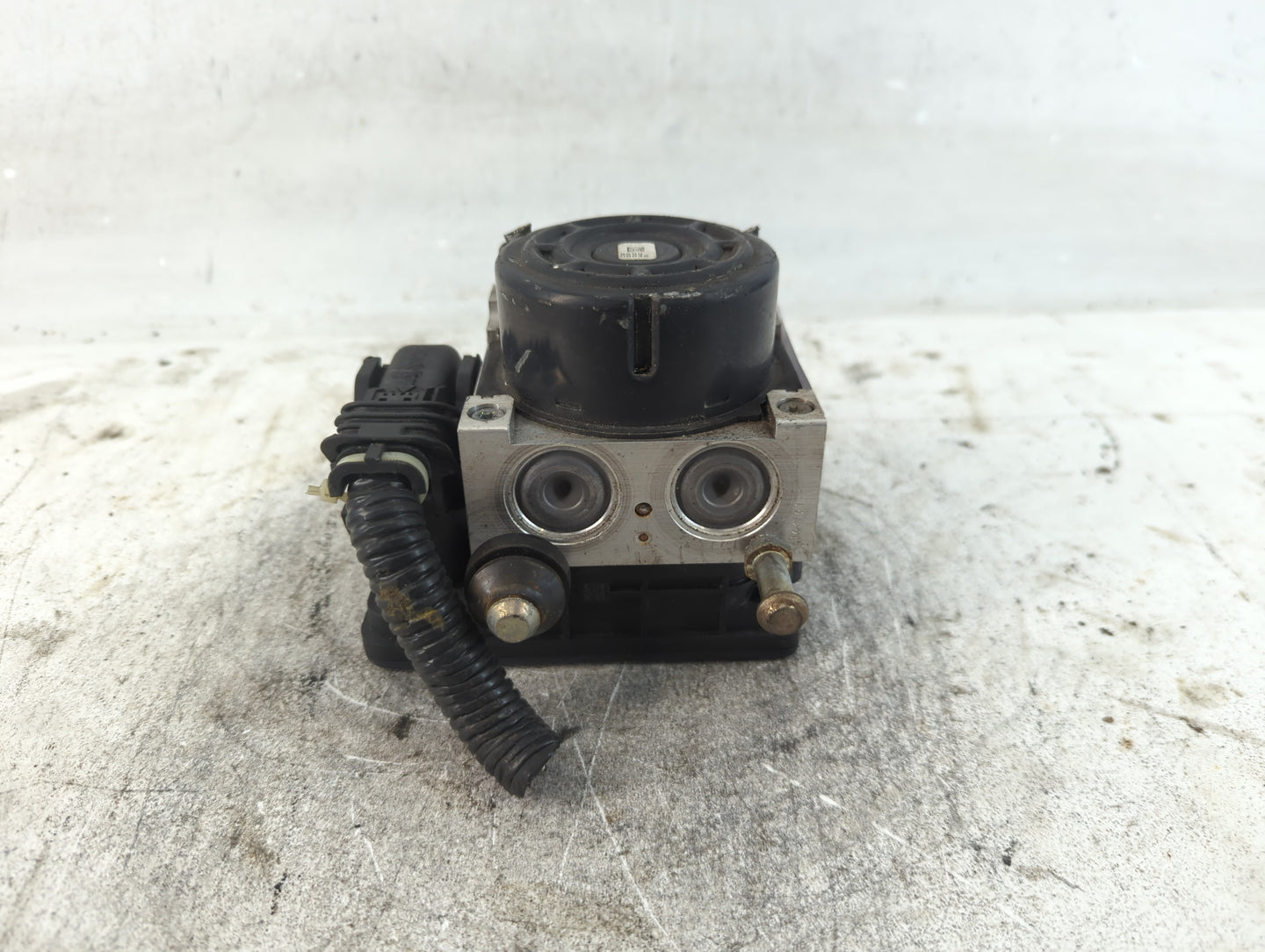 2014-2019 Nissan Versa ABS Pump Control Module Replacement P/N:47660 3WC0B Fits Fits 2014 2015 2016 2017 2018 2019 OEM Used 