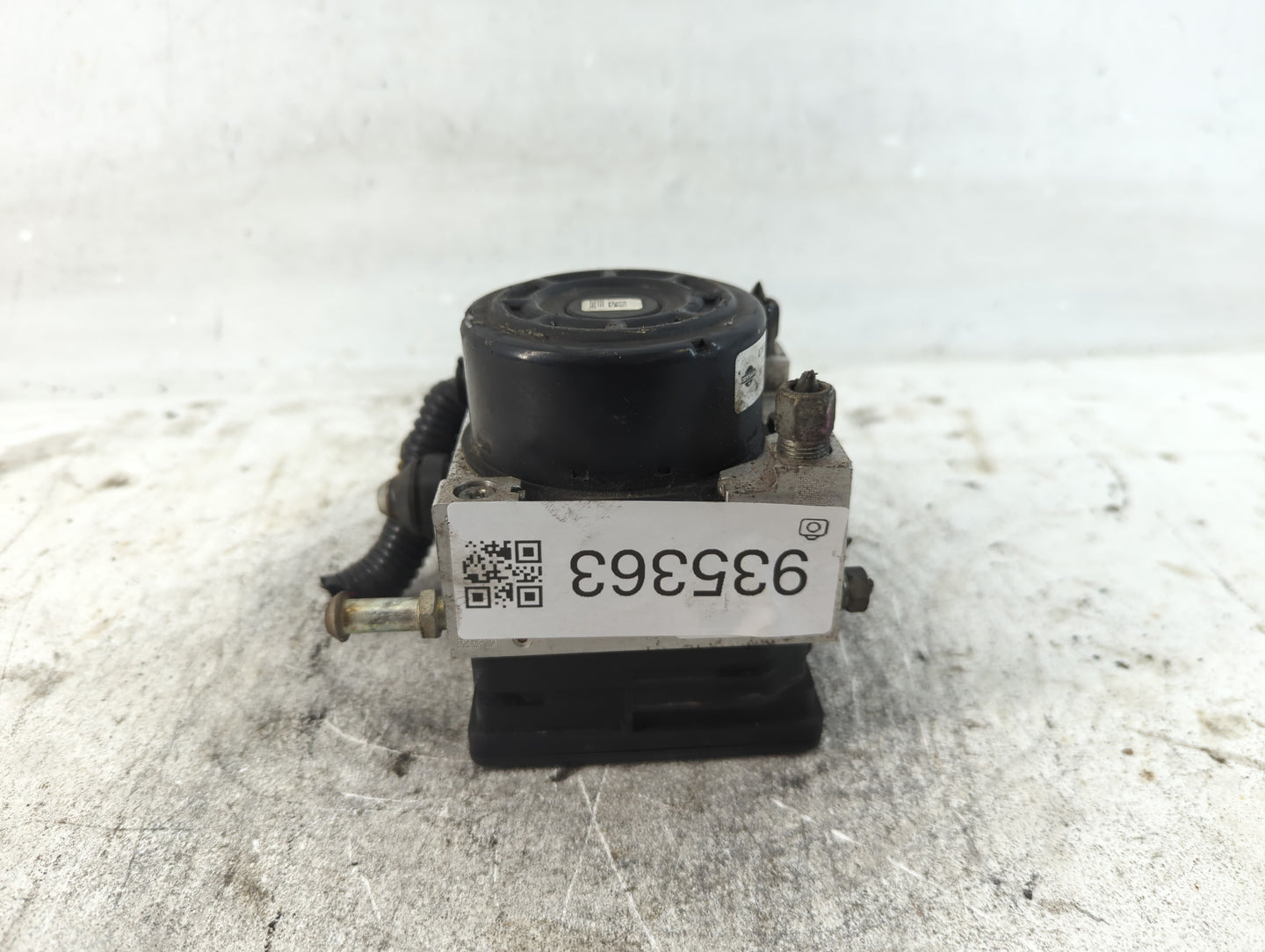 2014-2019 Nissan Versa ABS Pump Control Module Replacement P/N:47660 3WC0B Fits Fits 2014 2015 2016 2017 2018 2019 OEM Used 