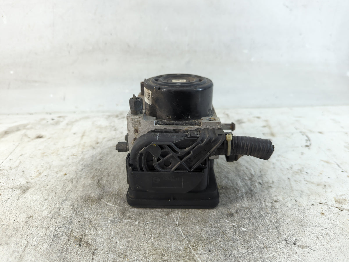 2014-2019 Nissan Versa Anti-Lock Brake ABS Pump Module Actuator OEM P/N:47660 3WC0B Fits Fits 2014 2015 2016 2017 2018 2019 