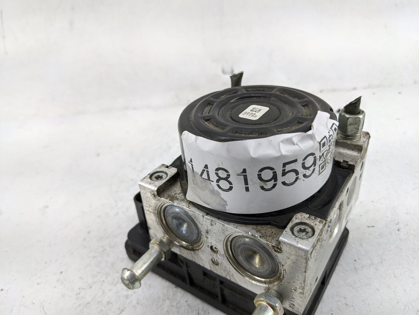 2014-2019 Nissan Versa Note ABS Pump Control Module Replacement P/N:47660 3WC0B 06.2102-2639.4 Fits OEM Used Auto Parts - Oe