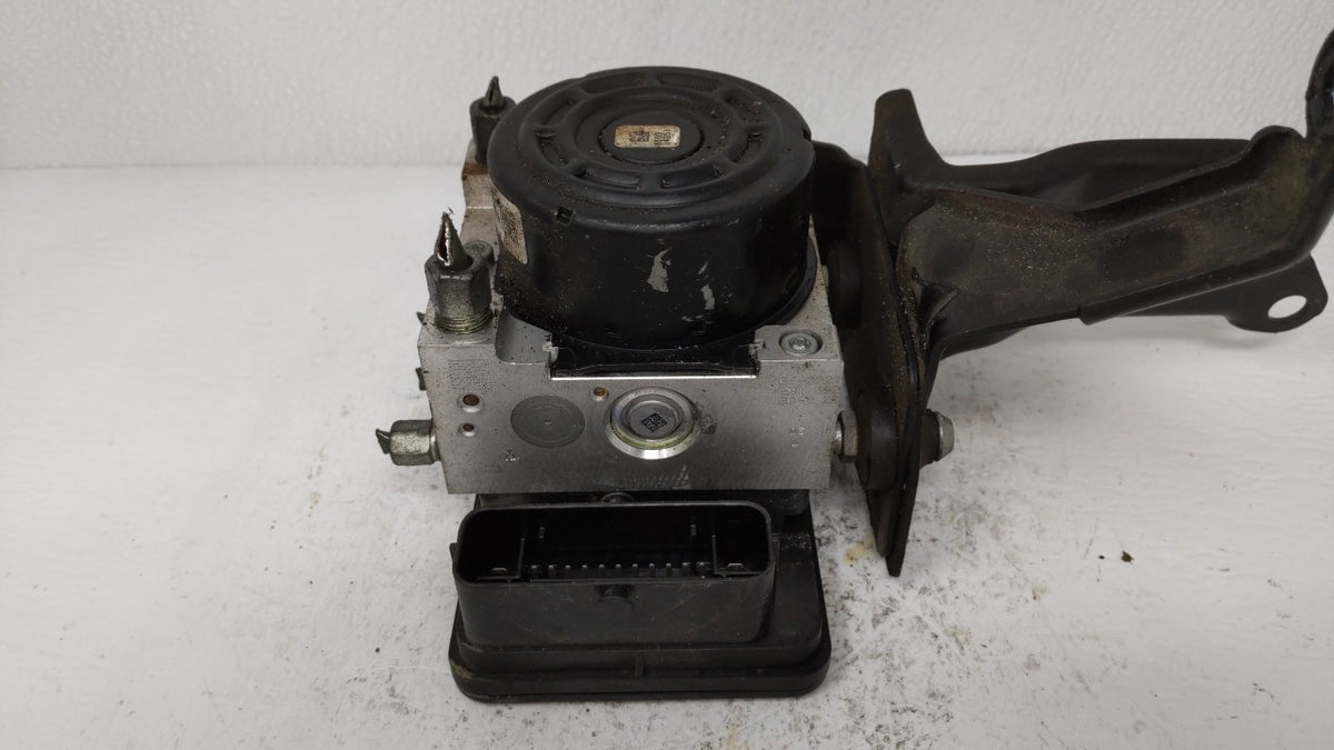 2014-2019 Nissan Versa Note Anti-Lock Brake ABS Pump Module Actuator OEM P/N:47660 9MD0B 47660 3WC0B Fits OEM Used Auto Part