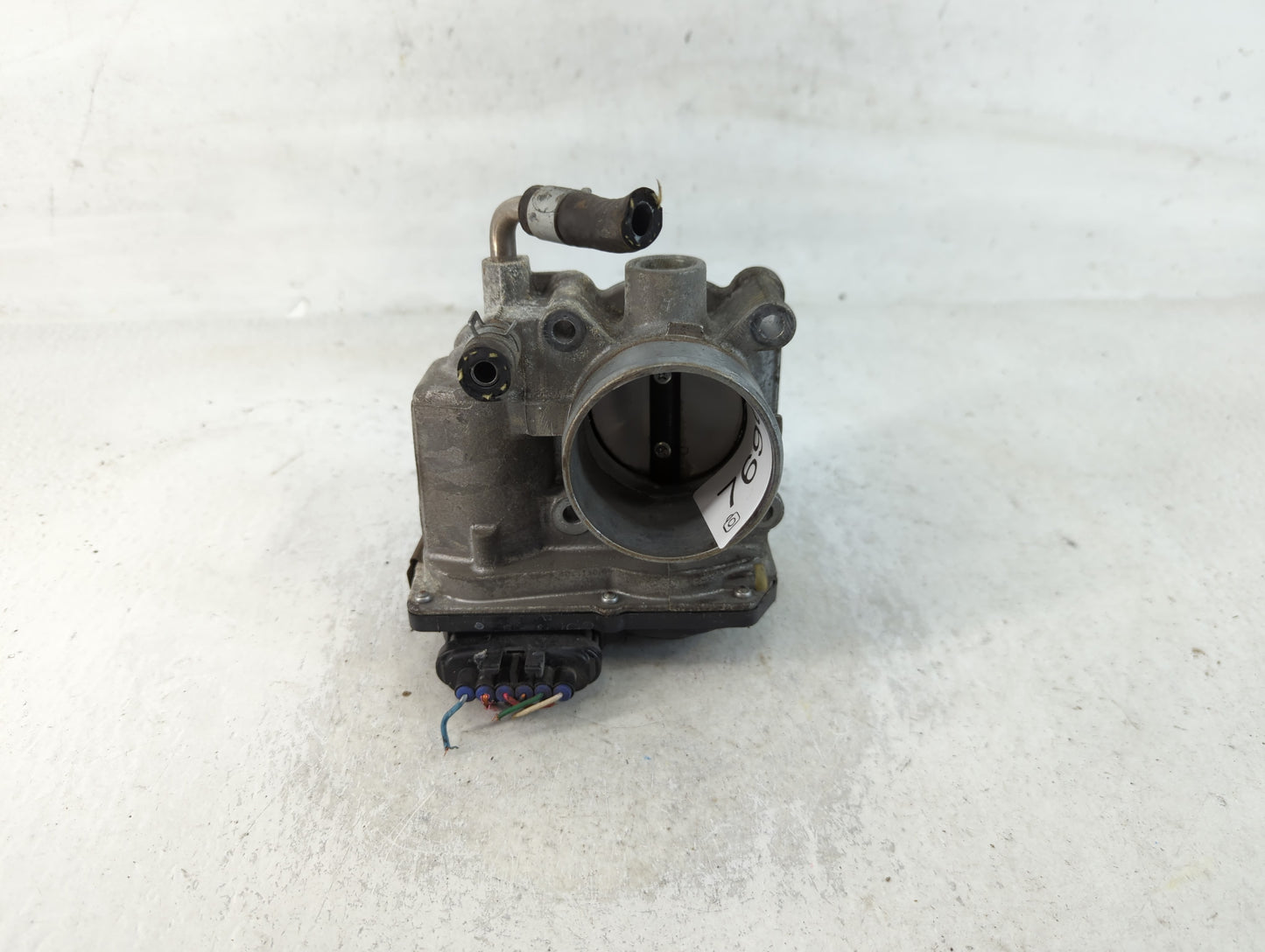 2015 Nissan Versa Note Throttle Body P/N:3AA50-02 E Fits Fits 2012 2013 2014 2016 2017 2018 2019 OEM Used Auto Parts - Oemus