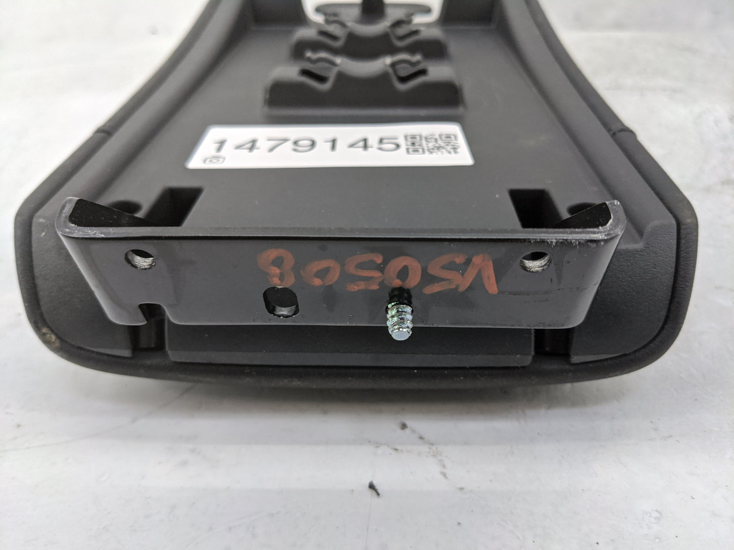 2015 Nissan X-Trail Center Console Armrest Cover Lid P/N:D520180816000035 Fits OEM Used Auto Parts - Oemusedautoparts1.com