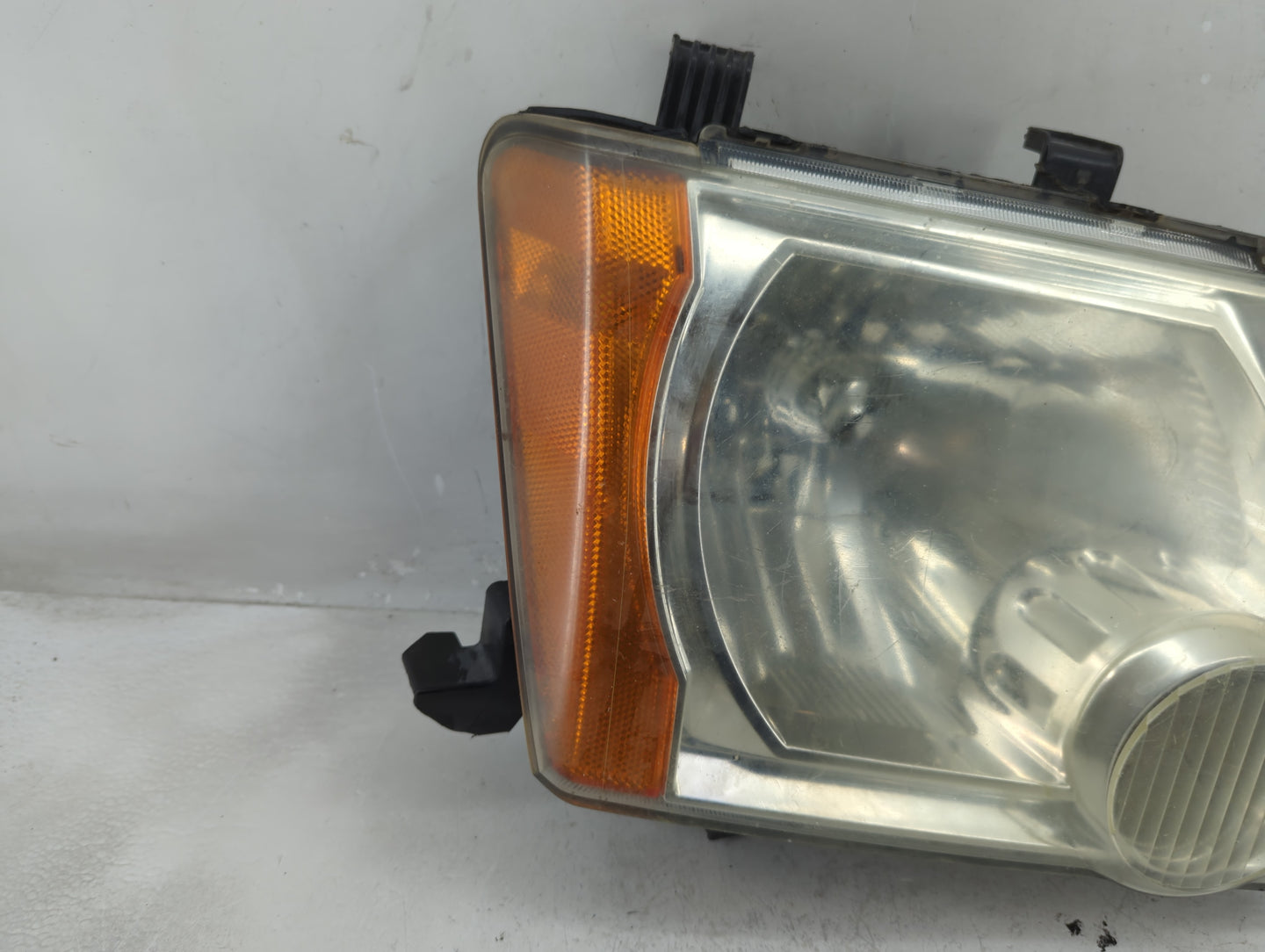 2005-2015 Nissan Xterra Passenger Right Oem Head Light Headlight Lamp - Oemusedautoparts1.com