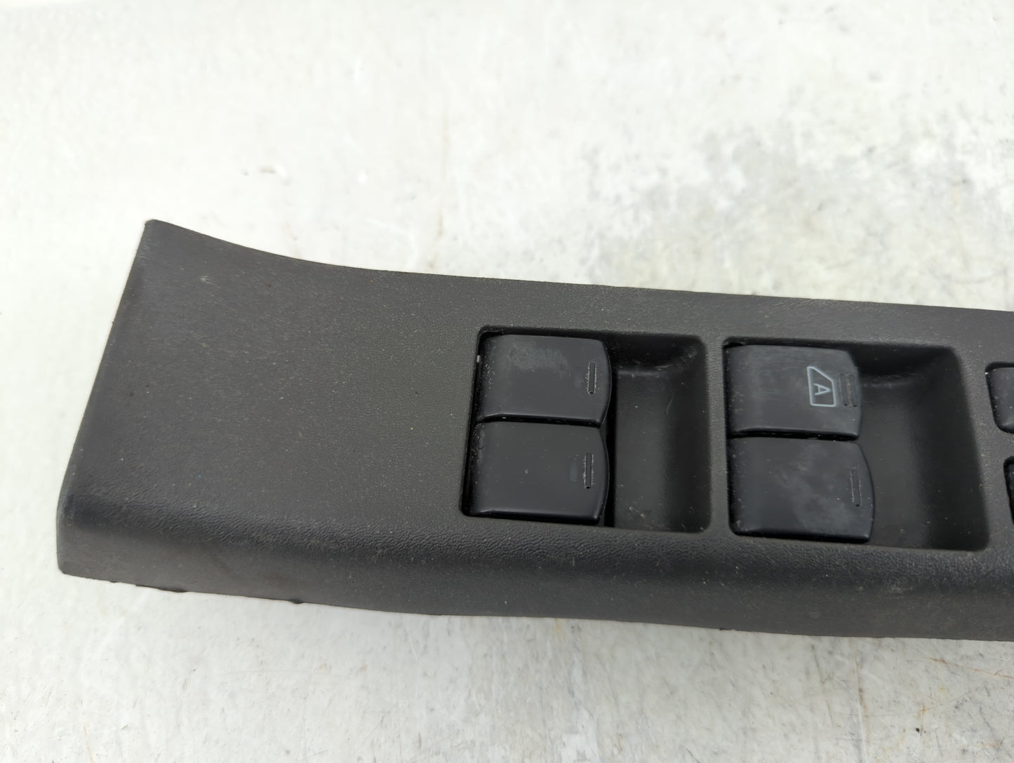 2007-2015 Nissan Xterra Master Power Window Switch Replacement Driver Side Left P/N:25401-ZP70A Fits OEM Used Auto Parts - O