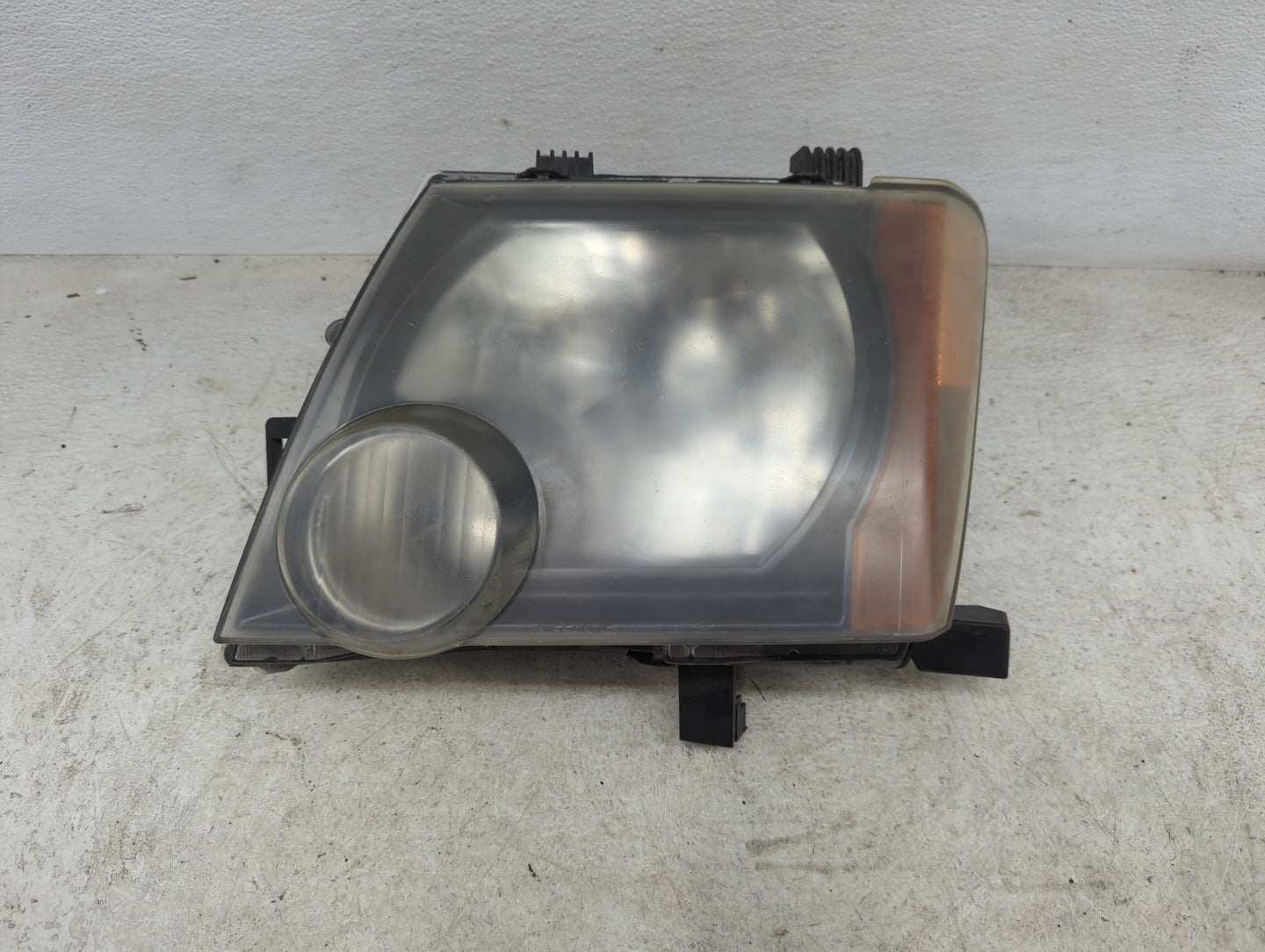 2005-2015 Nissan Xterra Driver Left Oem Head Light Headlight Lamp - Oemusedautoparts1.com