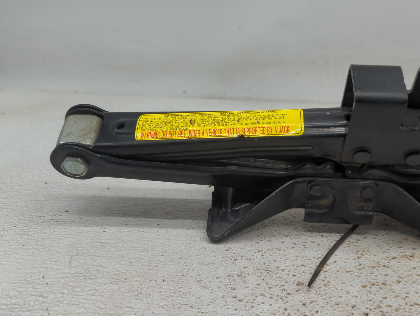 2015 Nissan Rogue Except Sport Rogue Spare Scissor Car Jack - Oemusedautoparts1.com