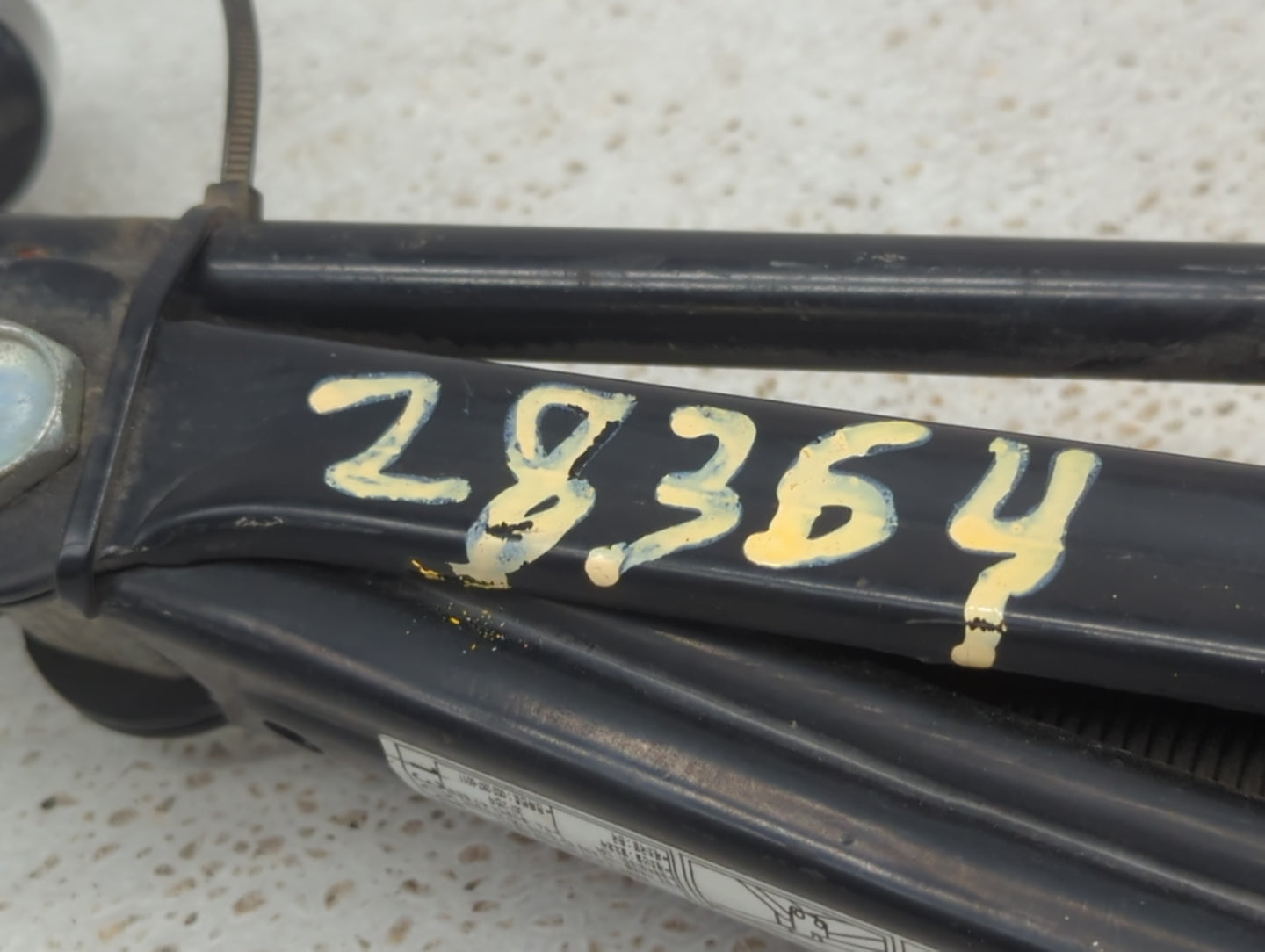 2015 Nissan Rogue Except Sport Rogue Spare Scissor Car Jack - Oemusedautoparts1.com