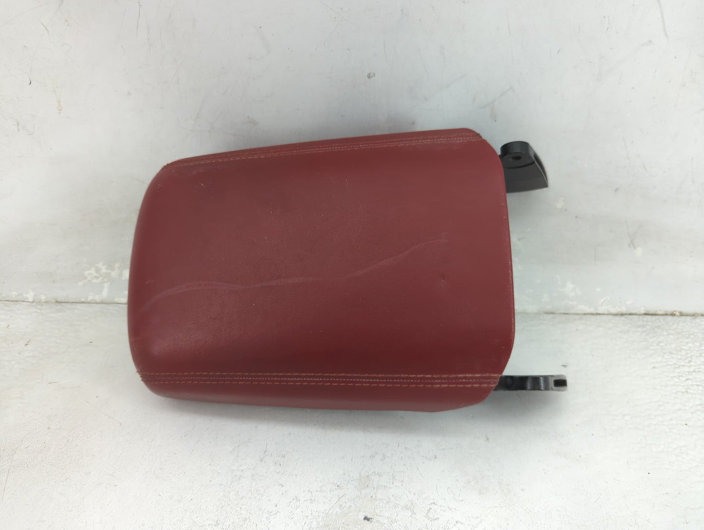 2015 Porsche Macan Center Console Armrest Cover Lid Fits OEM Used Auto Parts - Oemusedautoparts1.com