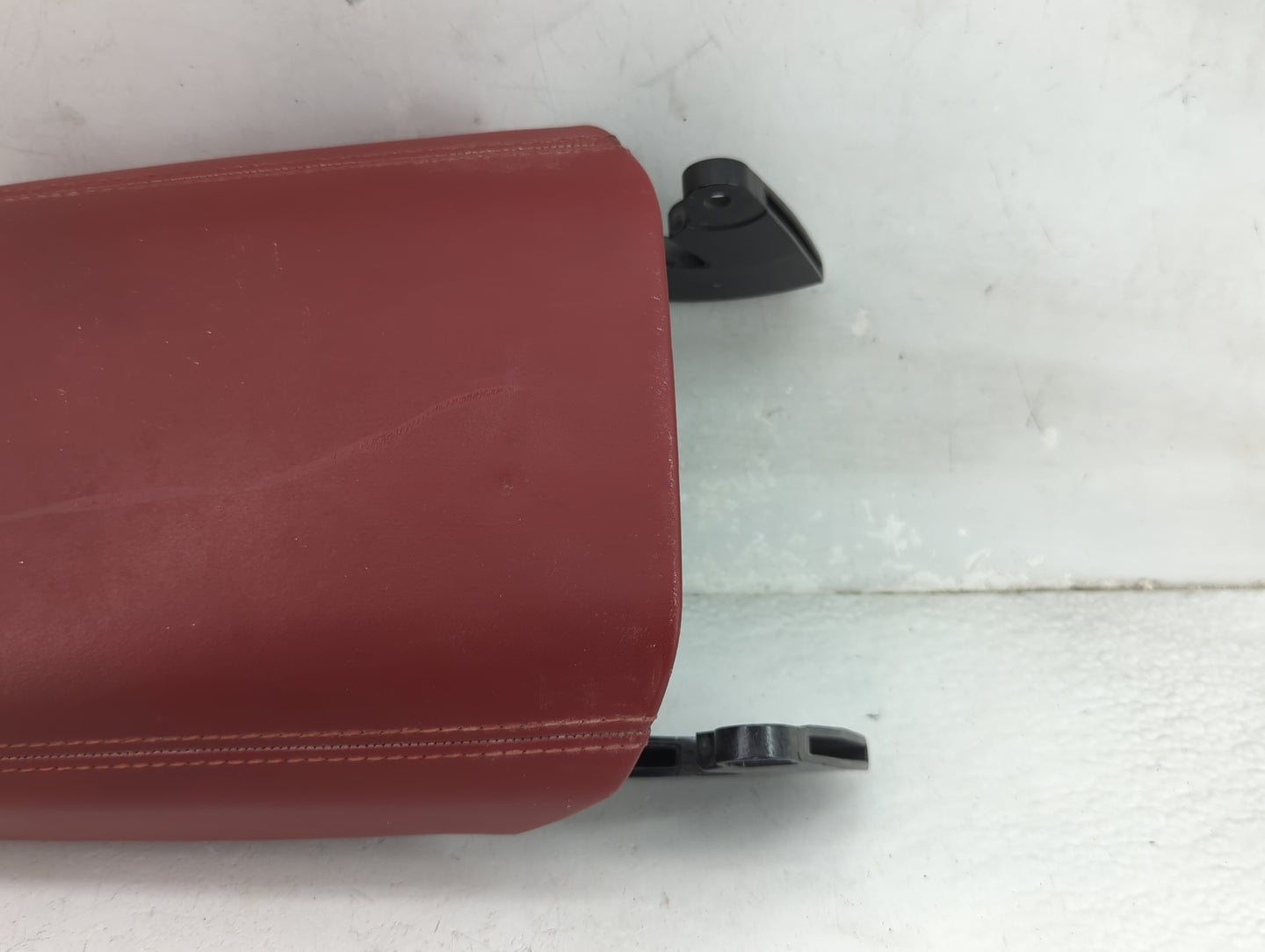 2015 Porsche Macan Center Console Armrest Cover Lid Fits OEM Used Auto Parts - Oemusedautoparts1.com
