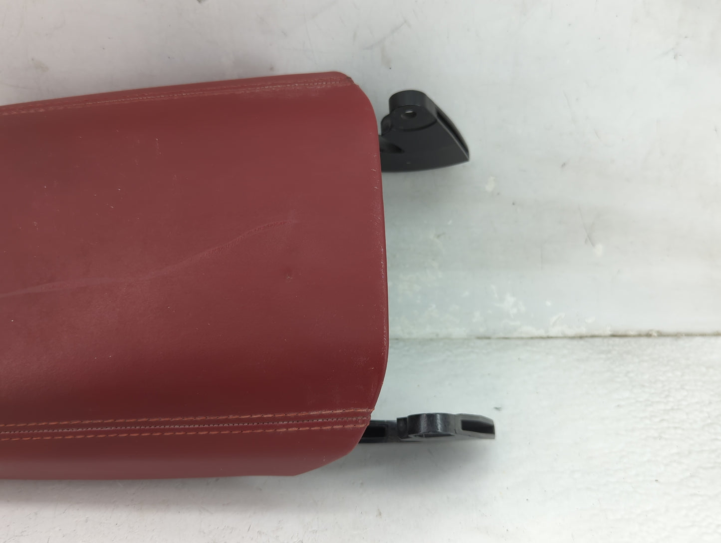 2015 Porsche Macan Center Console Armrest Cover Lid Fits OEM Used Auto Parts - Oemusedautoparts1.com