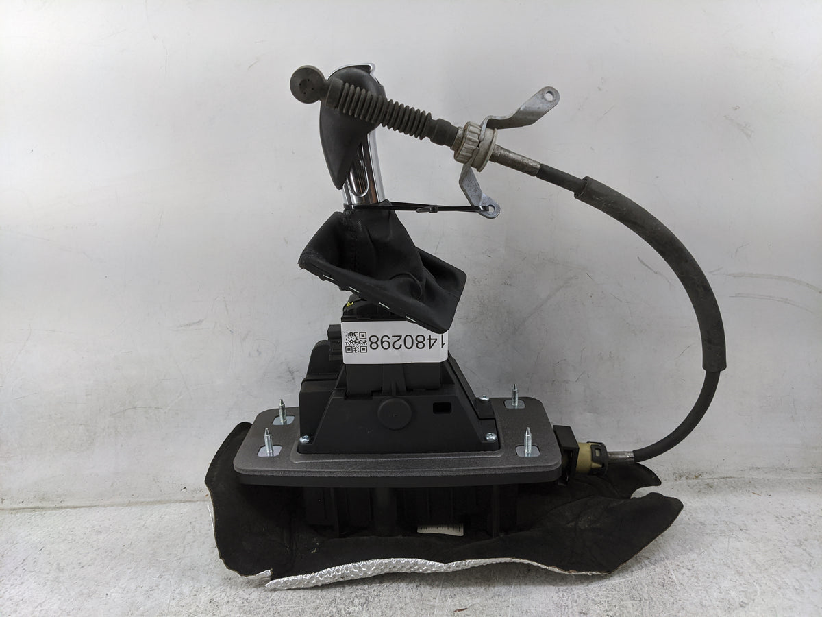 2015 Porsche Macan Floor Console Assembly Shifter - Oemusedautoparts1.com