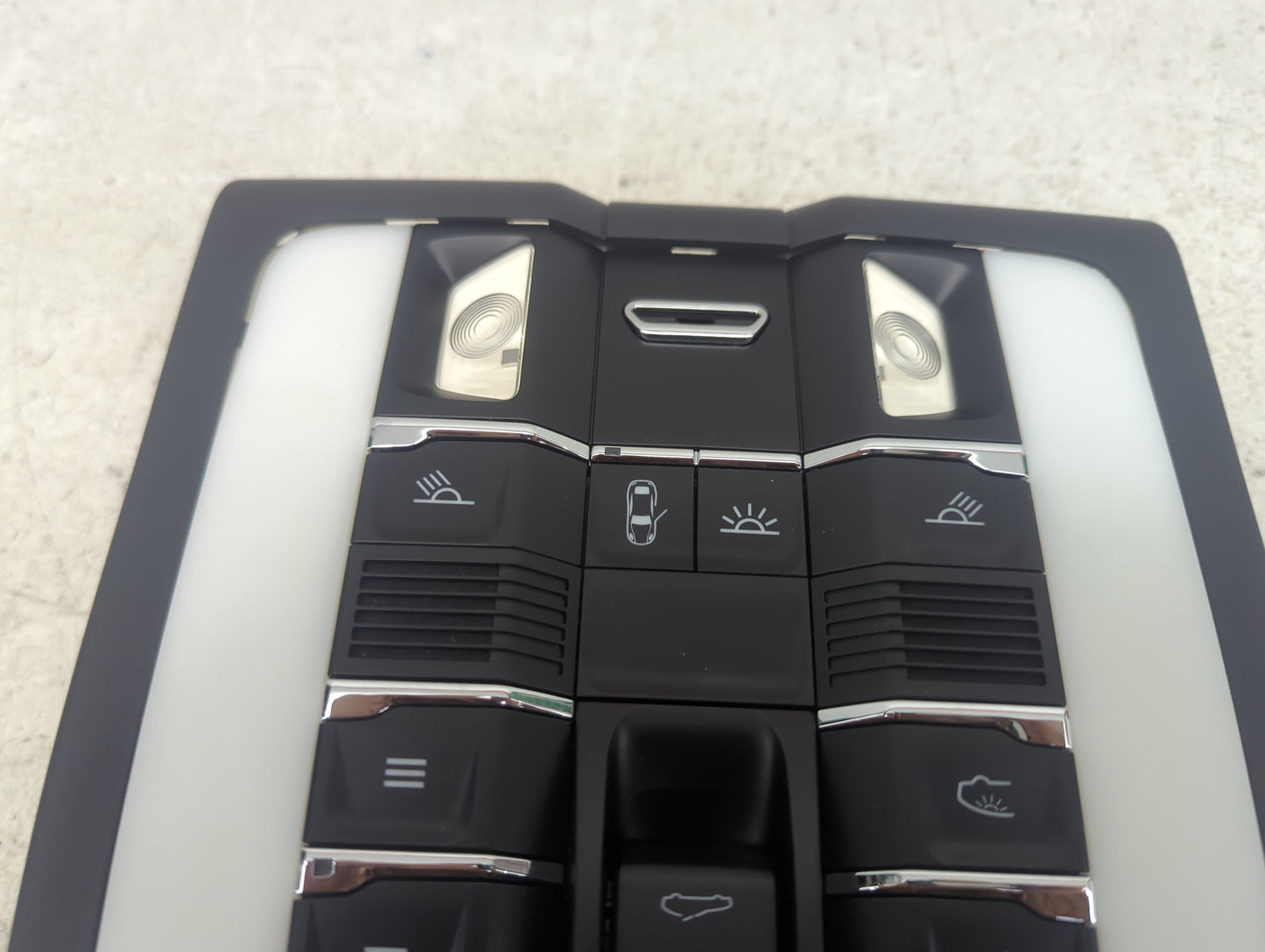 2015-2018 Porsche Macan Overhead Console W/rear Climate Control Black - Oemusedautoparts1.com