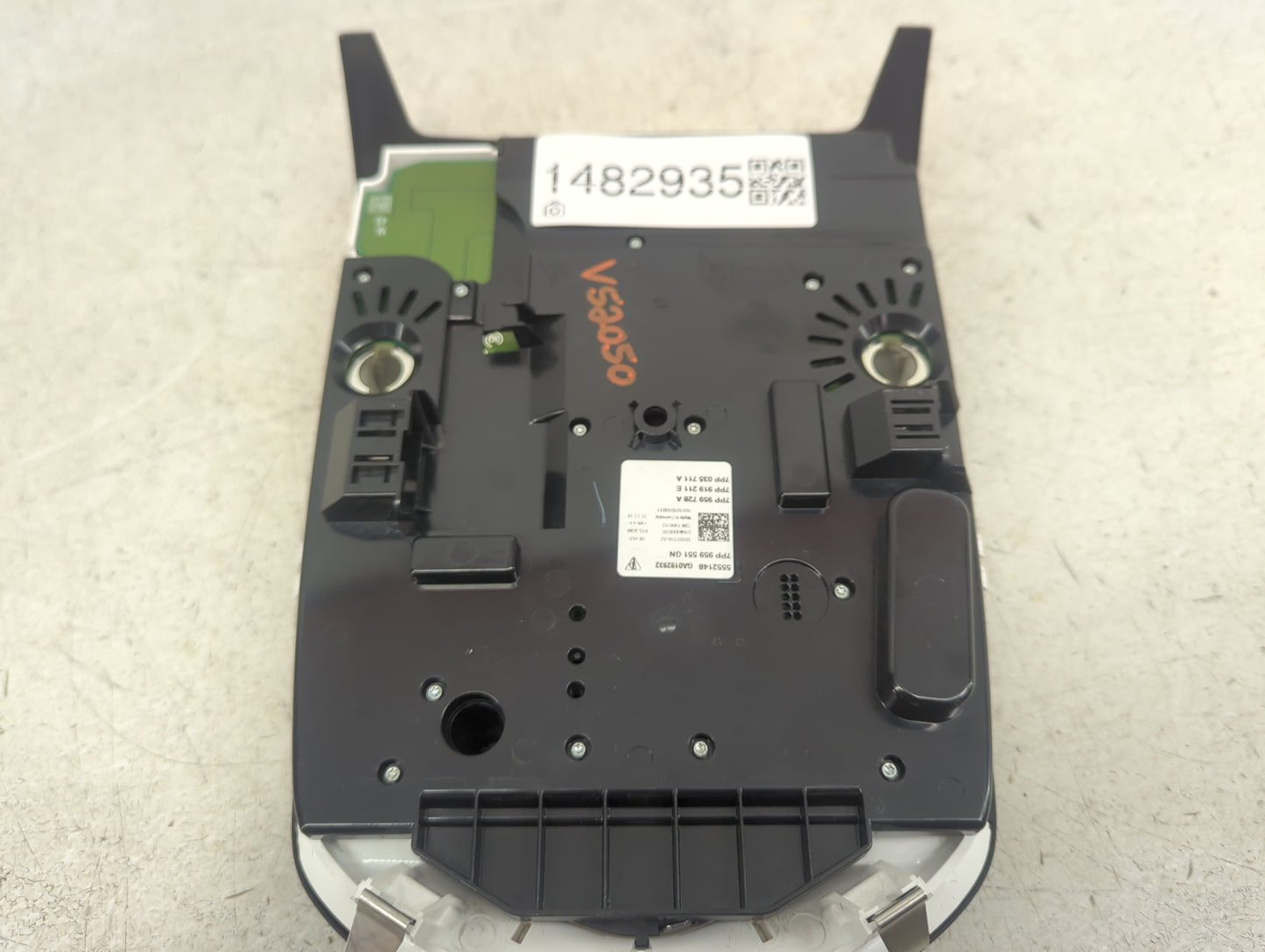 2015-2018 Porsche Macan Overhead Console W/rear Climate Control Black - Oemusedautoparts1.com