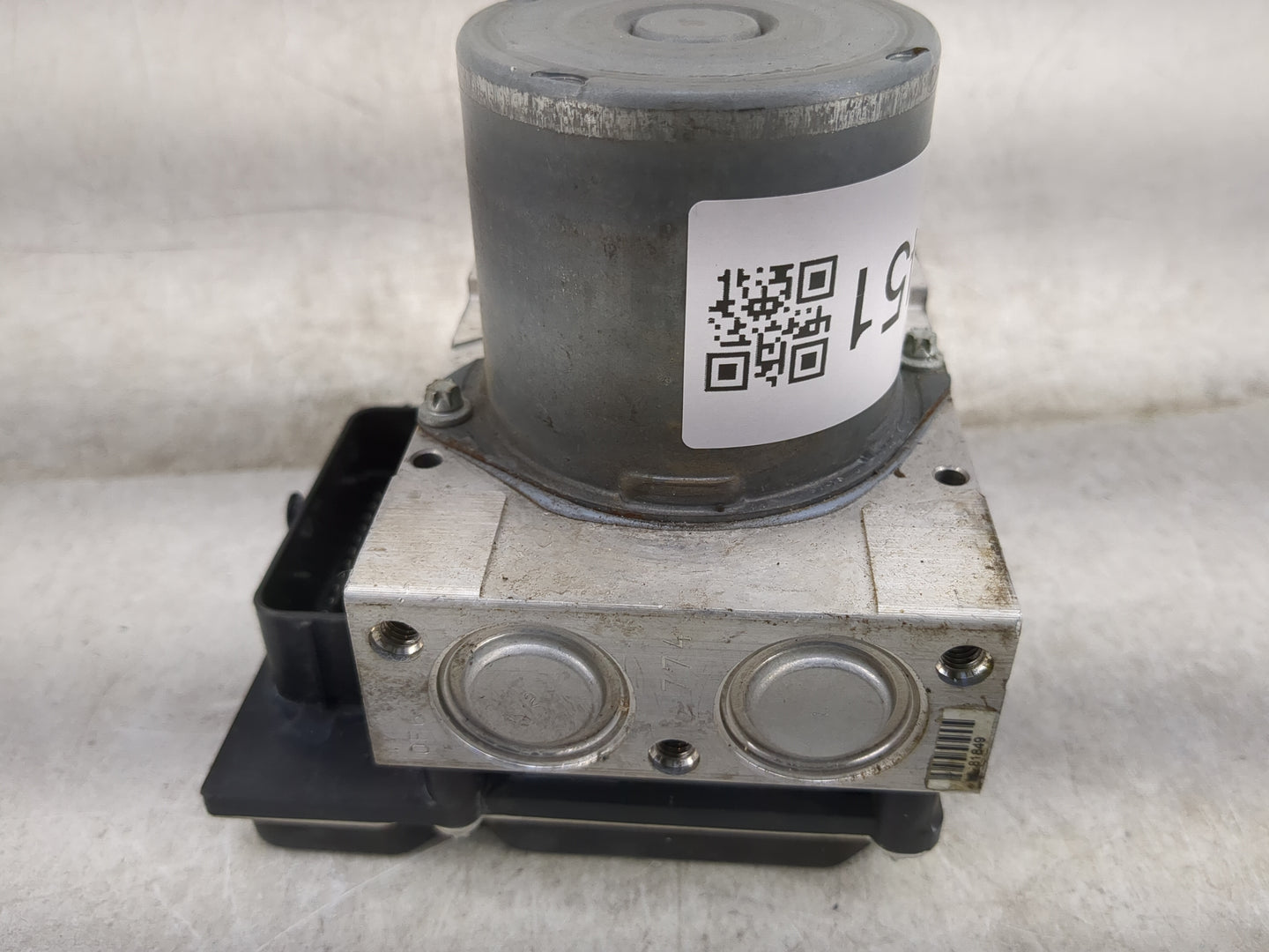 2014-2016 Porsche Panamera ABS Pump Control Module Replacement P/N:0 265 239 529 Fits Fits 2014 2015 2016 OEM Used Auto Part