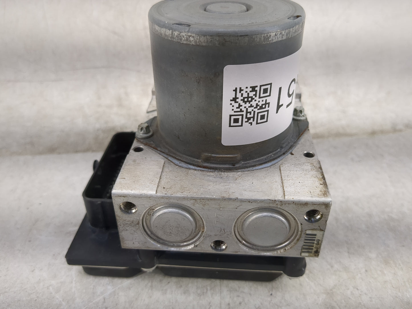 2014-2016 Porsche Panamera ABS Pump Control Module Replacement P/N:0 265 239 529 Fits Fits 2014 2015 2016 OEM Used Auto Part