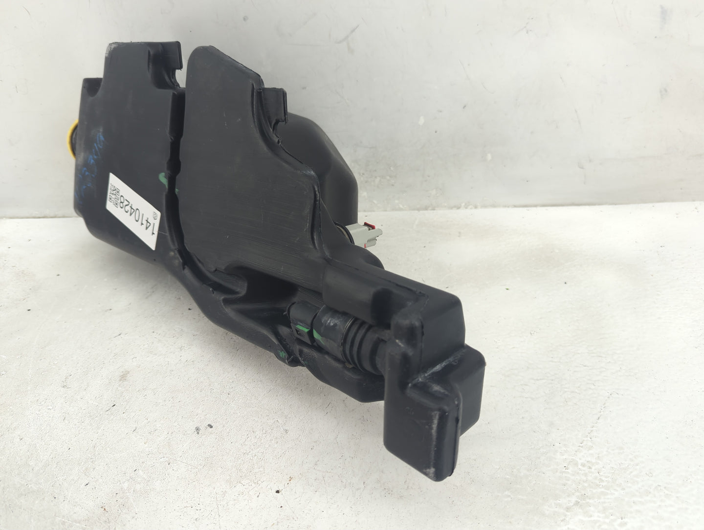 2011-2022 Ram 1500 Windshield Washer Fluid Reservoir Bottle Oem - Oemusedautoparts1.com