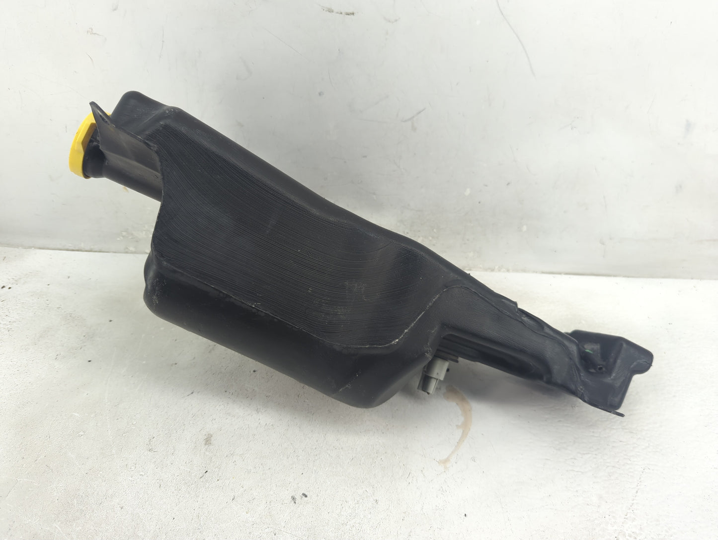 2011-2022 Ram 1500 Windshield Washer Fluid Reservoir Bottle Oem - Oemusedautoparts1.com