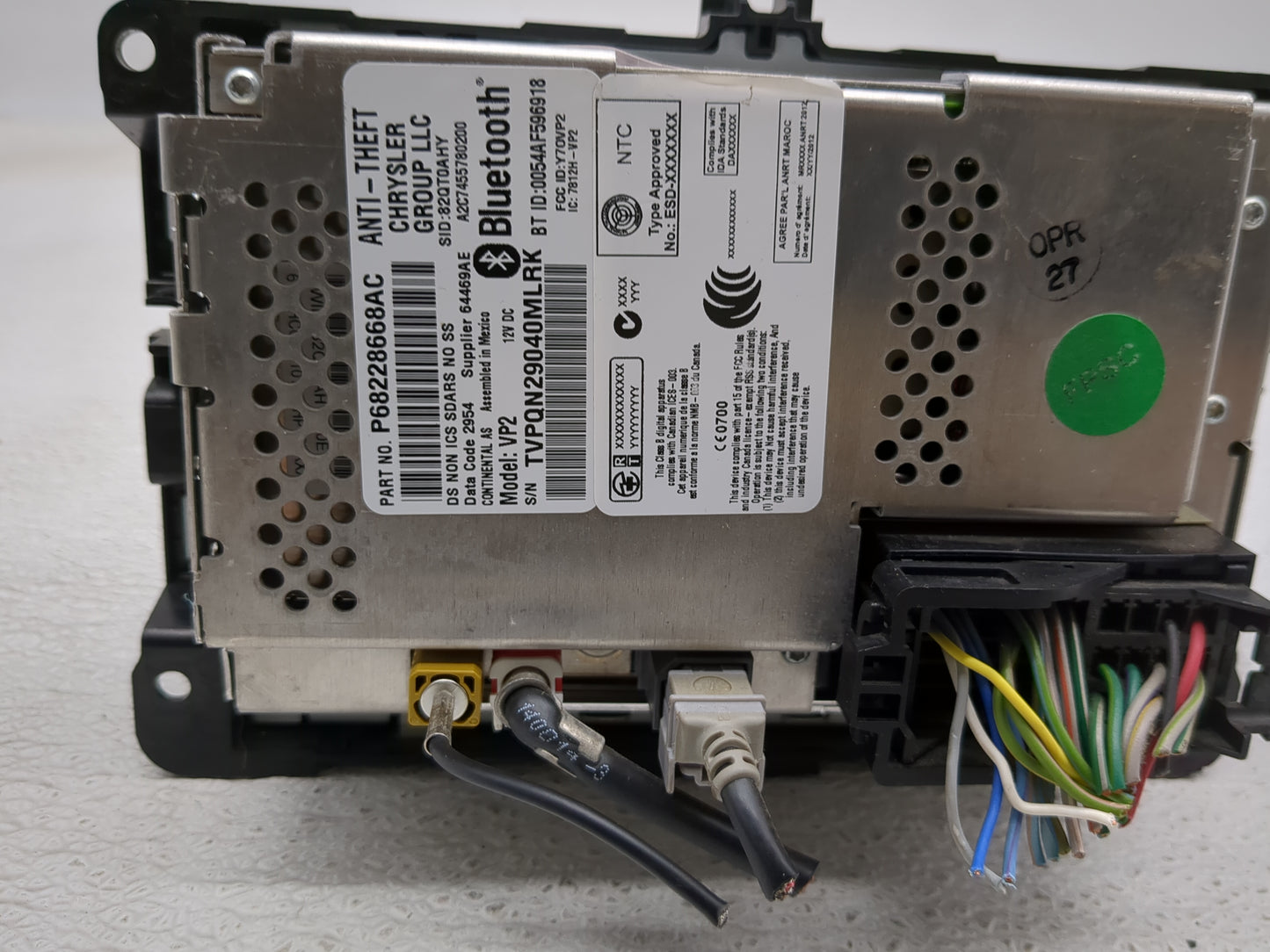 2015 Ram 1500 Radio AM FM Cd Player Receiver Replacement P/N:P68228668AC Fits OEM Used Auto Parts - Oemusedautoparts1.com
