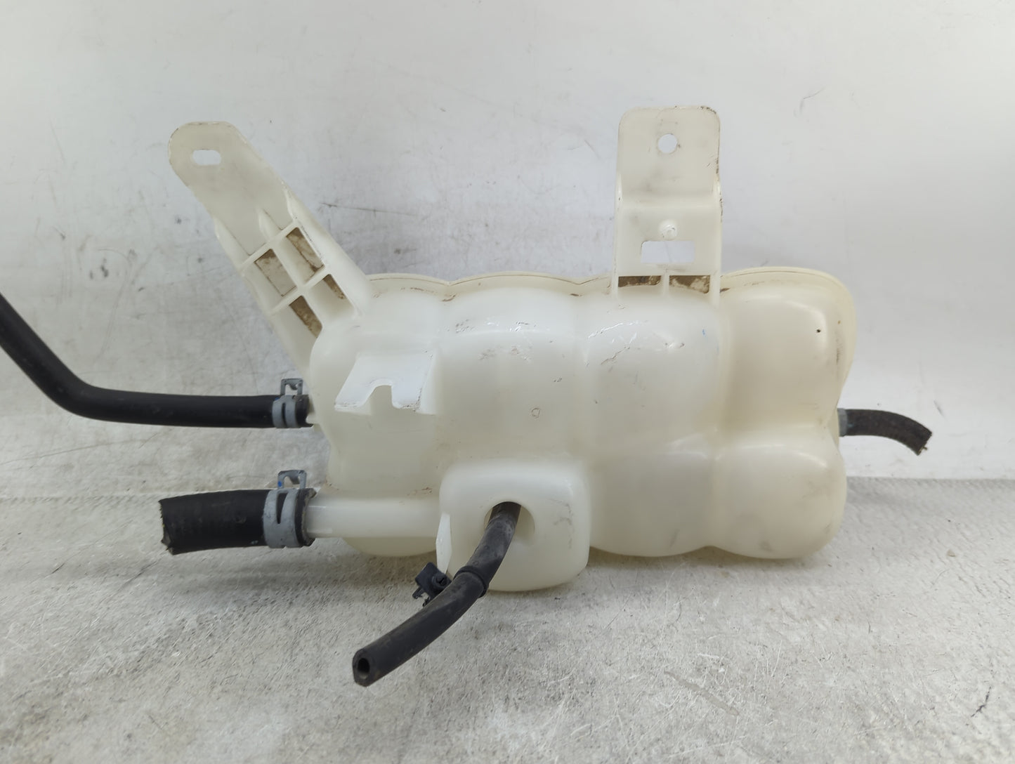 2014-2018 Ram 1500 Radiator Coolant Overflow Expansion Tank Bottle - Oemusedautoparts1.com