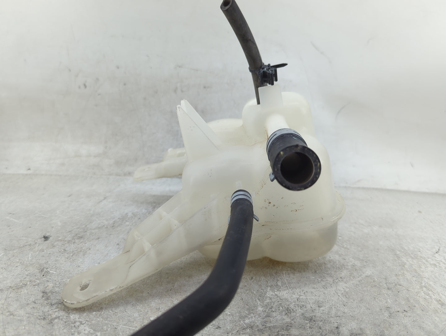 2014-2018 Ram 1500 Radiator Coolant Overflow Expansion Tank Bottle - Oemusedautoparts1.com