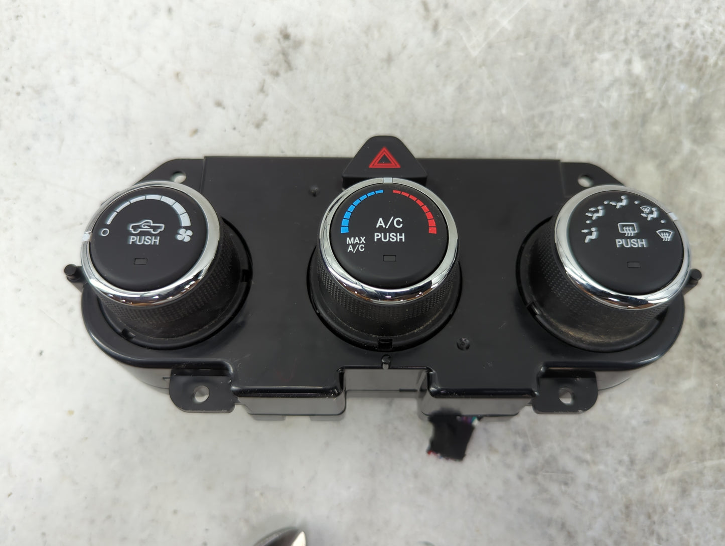 2013-2022 Ram 1500 Climate Control Module Temperature AC/Heater Replacement P/N:P68236776AB Fits OEM Used Auto Parts - Oemus