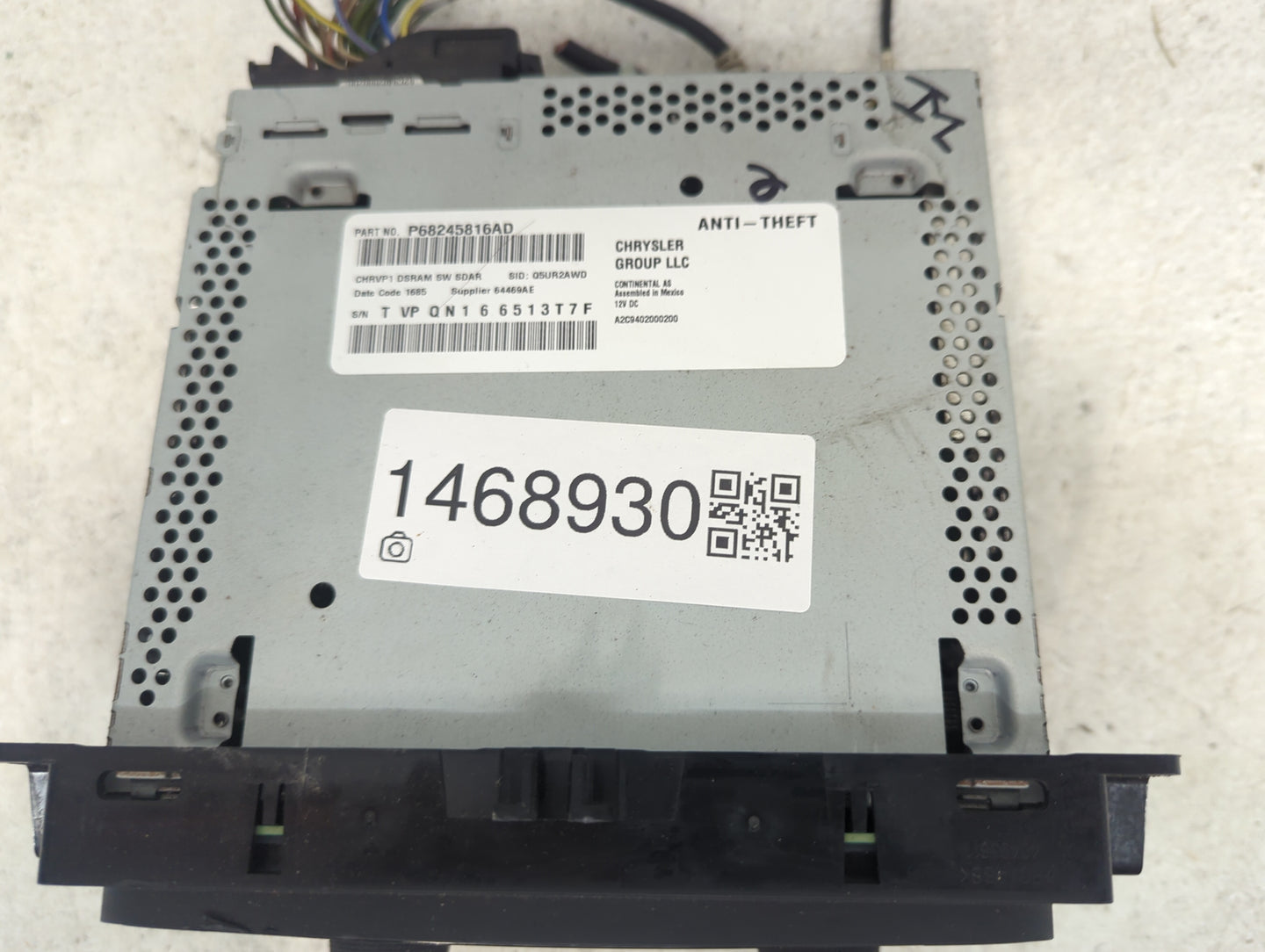 2015-2016 Ram 1500 Radio AM FM Cd Player Receiver Replacement P/N:P68245816AD TVPQN166513T7F, A2C9402000200 Fits Fits 2015 2