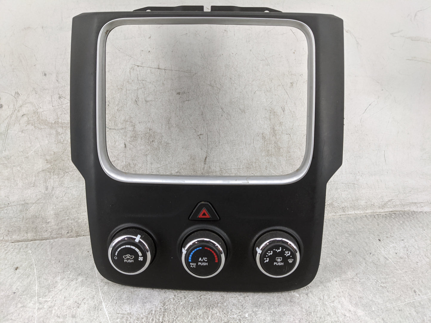 2015 Ram 1500 Radio AM FM Cd Player Receiver Replacement P/N:P68236776AB Fits OEM Used Auto Parts - Oemusedautoparts1.com
