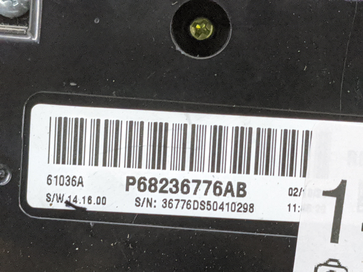 2015 Ram 1500 Radio AM FM Cd Player Receiver Replacement P/N:P68236776AB Fits OEM Used Auto Parts - Oemusedautoparts1.com