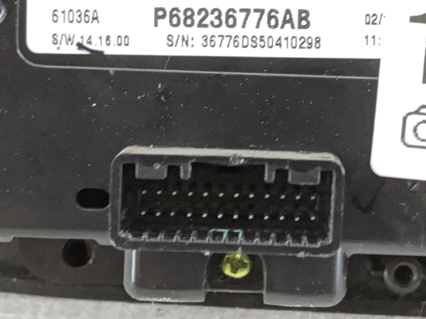 2015 Ram 1500 Radio AM FM Cd Player Receiver Replacement P/N:P68236776AB Fits OEM Used Auto Parts - Oemusedautoparts1.com
